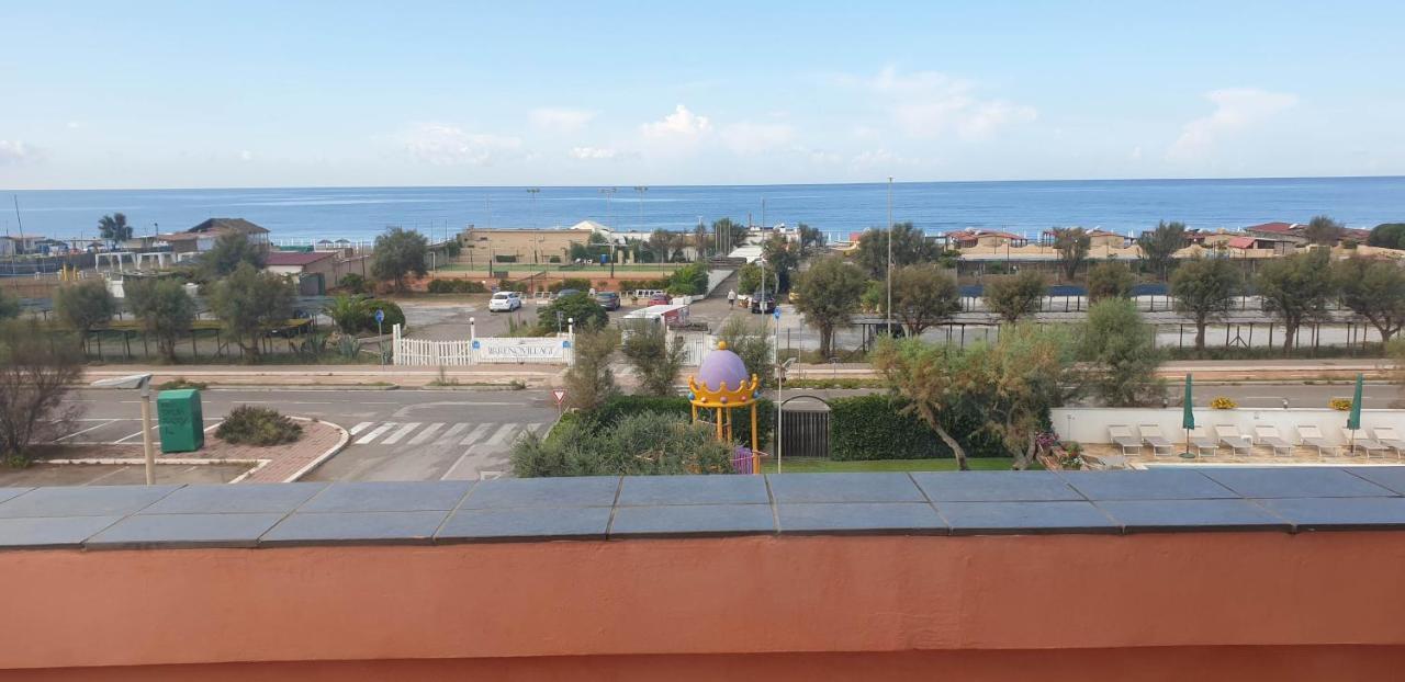 Hotel Corallo Fregenae Exterior photo