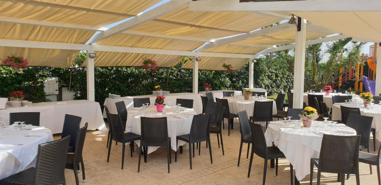 Hotel Corallo Fregenae Exterior photo
